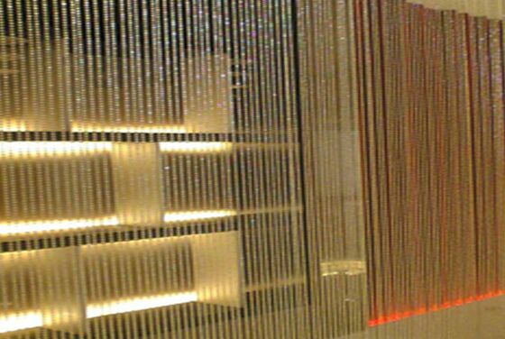 The factory sells flexible stainless steel rope nets for stair railings. Customized nets and wire diameters are available